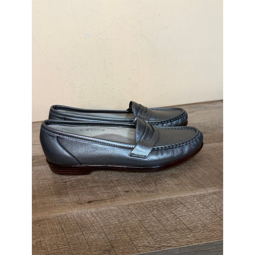 SAS Tripad Penny Loafers Metallic Pewter Silver Leather Slip On Size 9 Narrow
